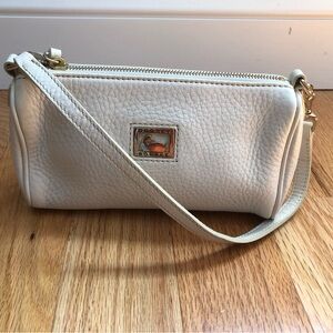 Dooney & Bourke Cream Leather Handbag!
